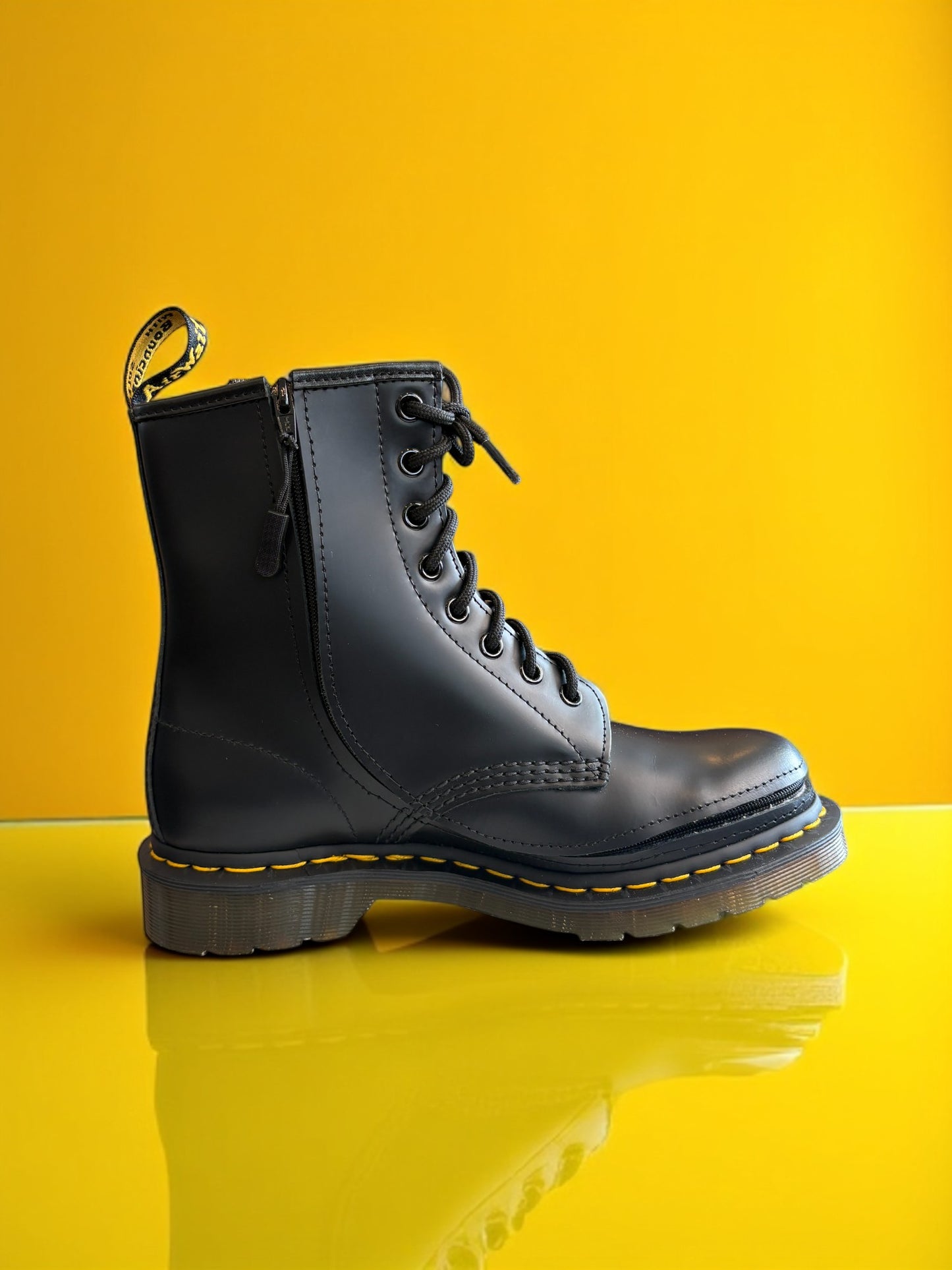 Botas Dr Martens Jadon III con cremallera para mujer
