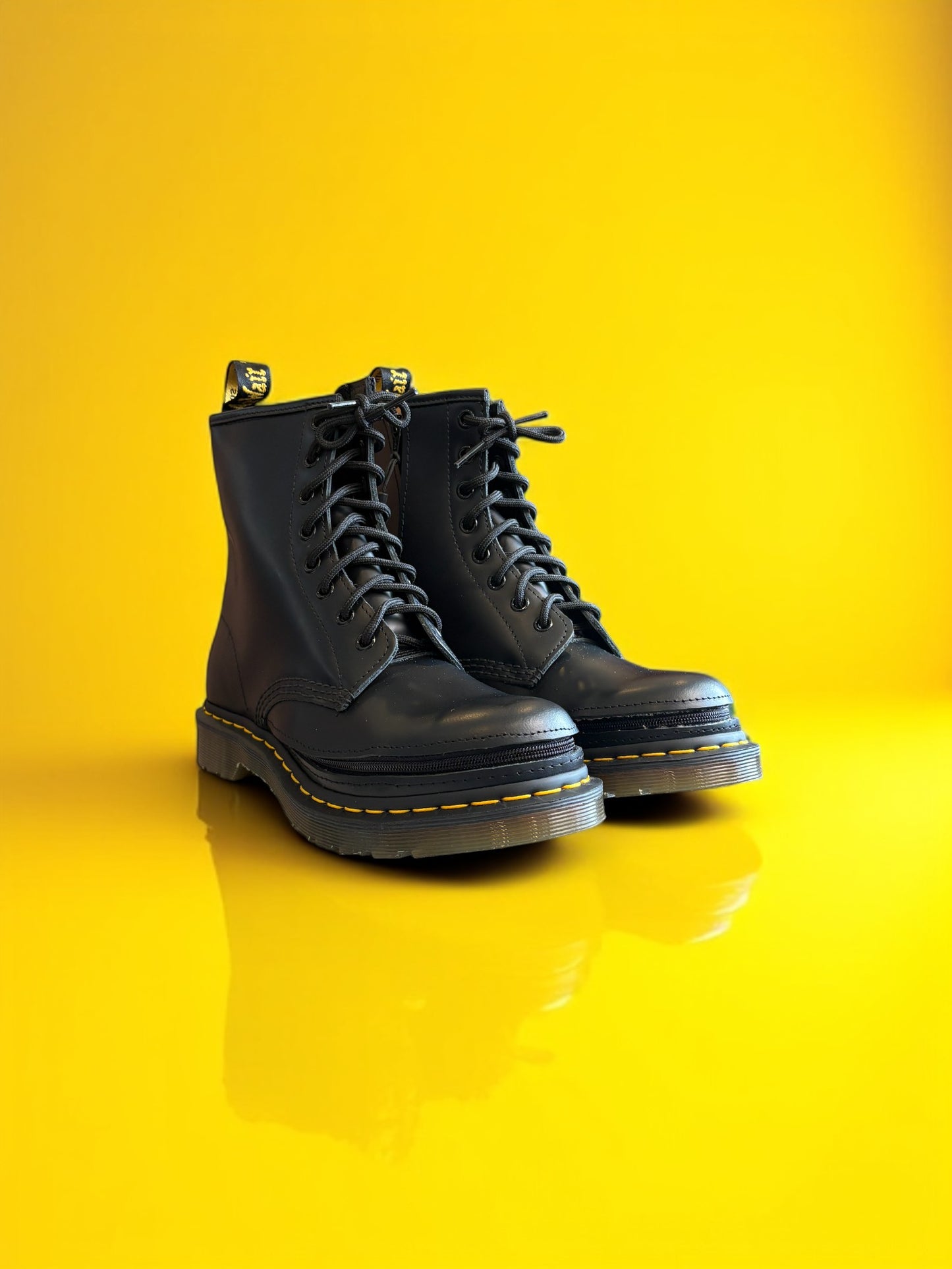 Botas Dr Martens Jadon III con cremallera para mujer