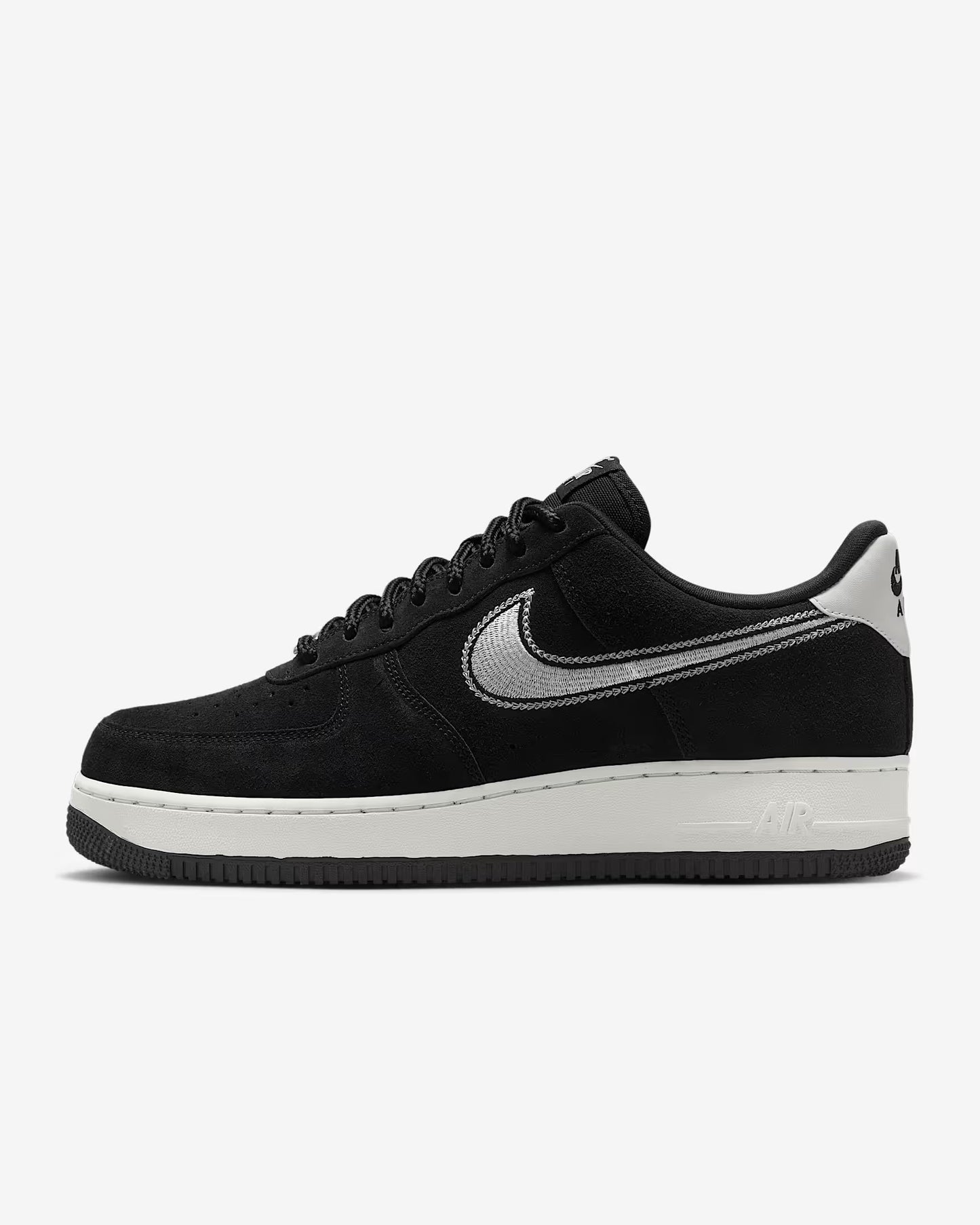 Zipped Nike Air Force 1 '07 LV8