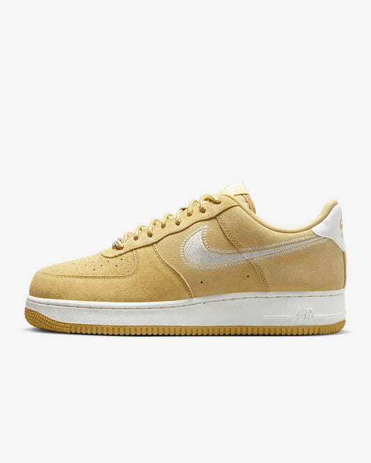 Zipped Nike Air Force 1 '07 LV8