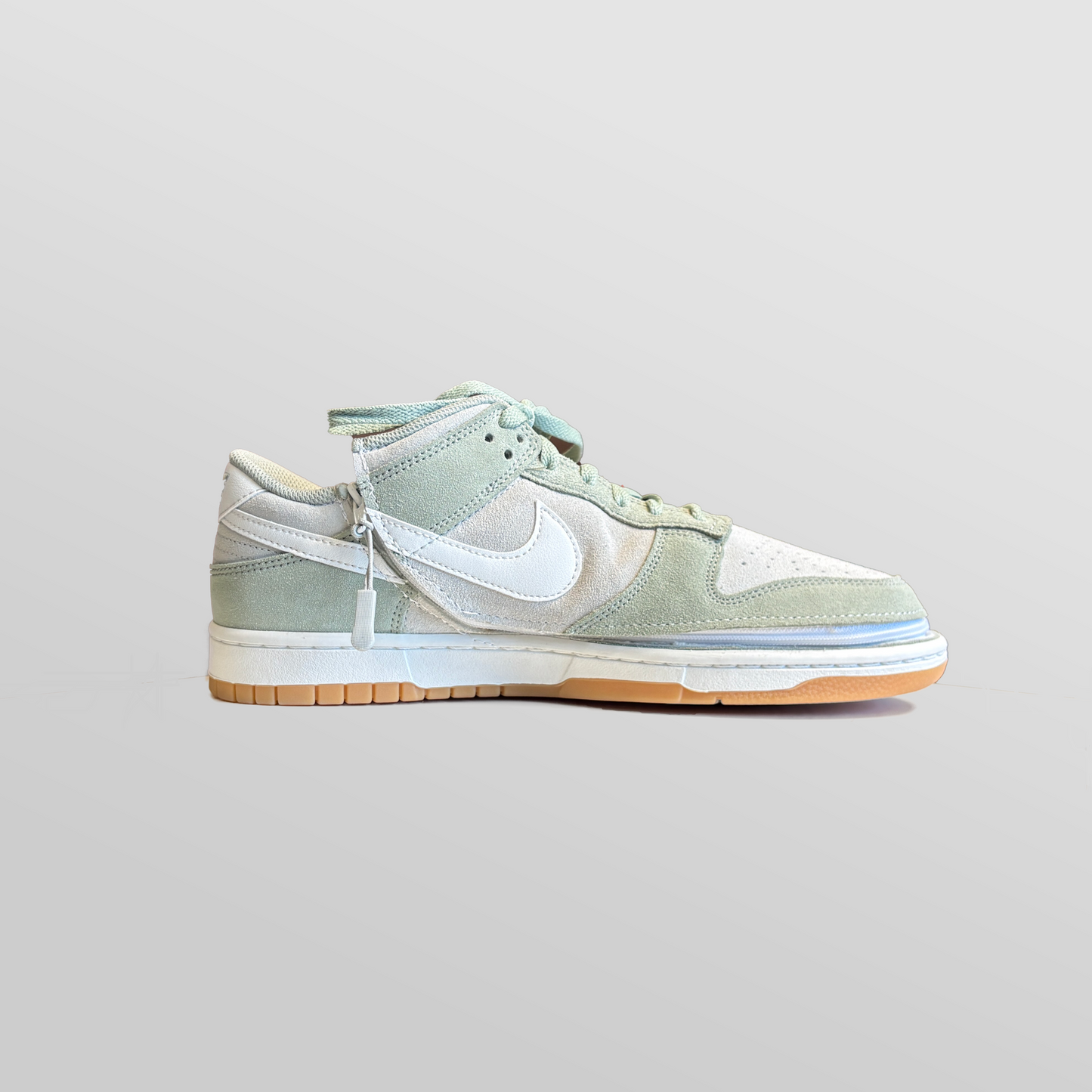 Men's Zipped Nike Dunk Low Retro