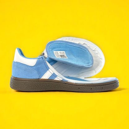 Zipped Adidas Samba OG