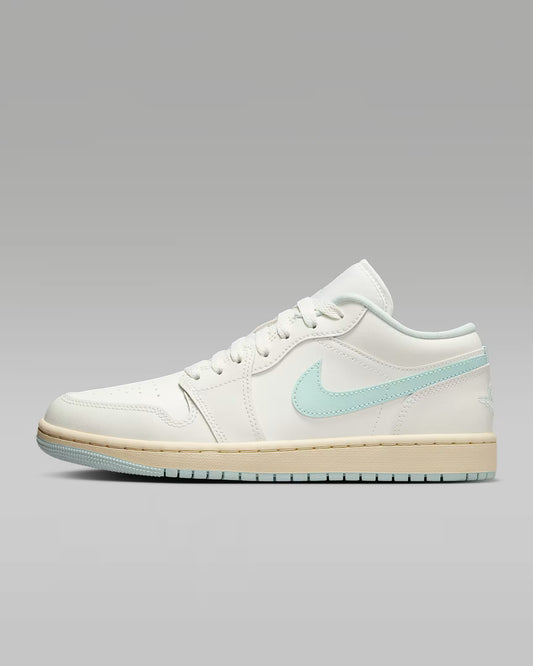 Zipped Nike Air Jordan 1 Low