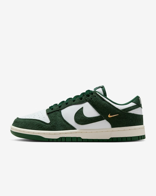 Zipped - Textured Dunk Low Custom