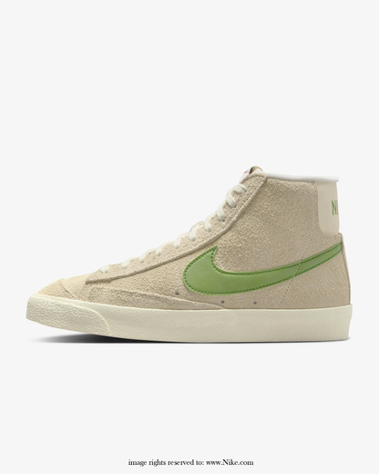 Zipped Nike SB Blazer Mid